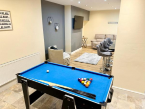 Harborne House, Perfect for Contractors & Families, sleeps 8